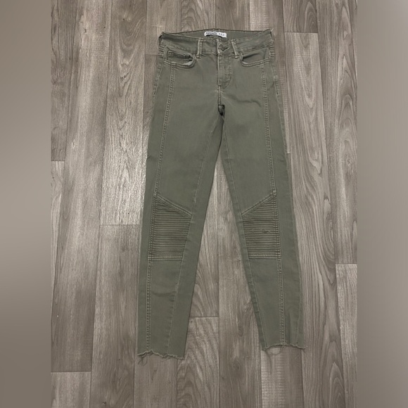 Zara Pants - Zara Basic Olive Green Pants Sz.02
